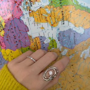 Sølvring med skinnende zirkonia