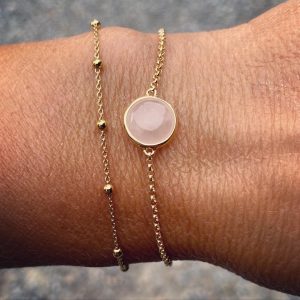 Armbånd i guldbelagt sølv med rosakvarts