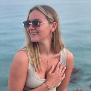 Slangearmbånd med hvide og grønne zirkonia